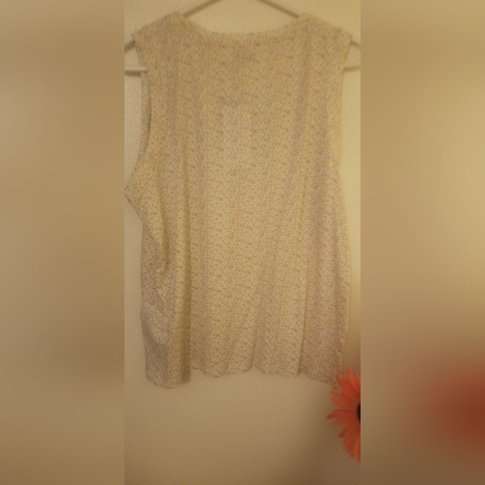 Tank top - Picture 2 of 2